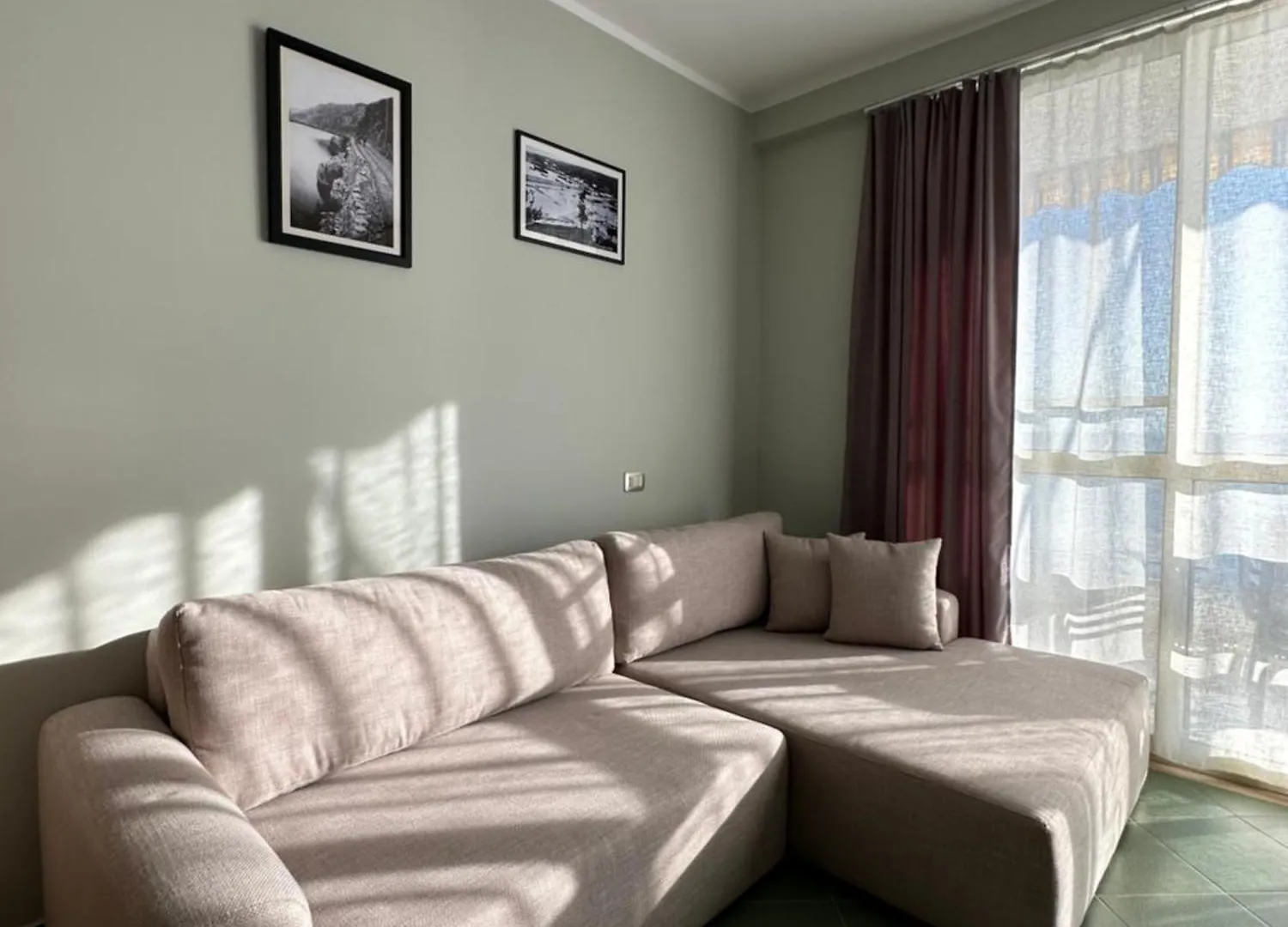 Eri Apartments 4 Shëngjin