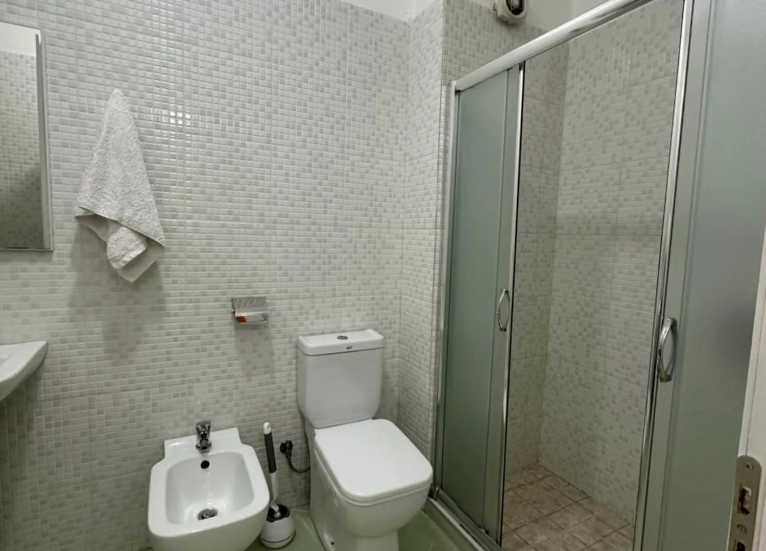 Eri Apartments 4 Shëngjin