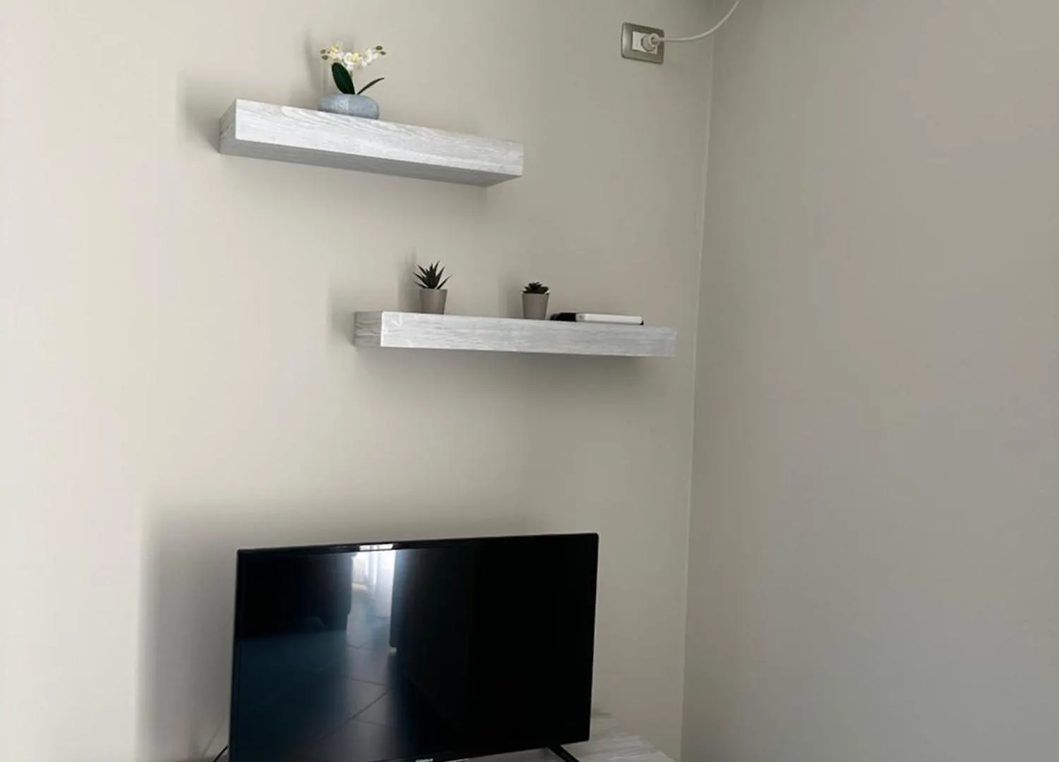 Eri Apartments 4 Shëngjin アルバニア